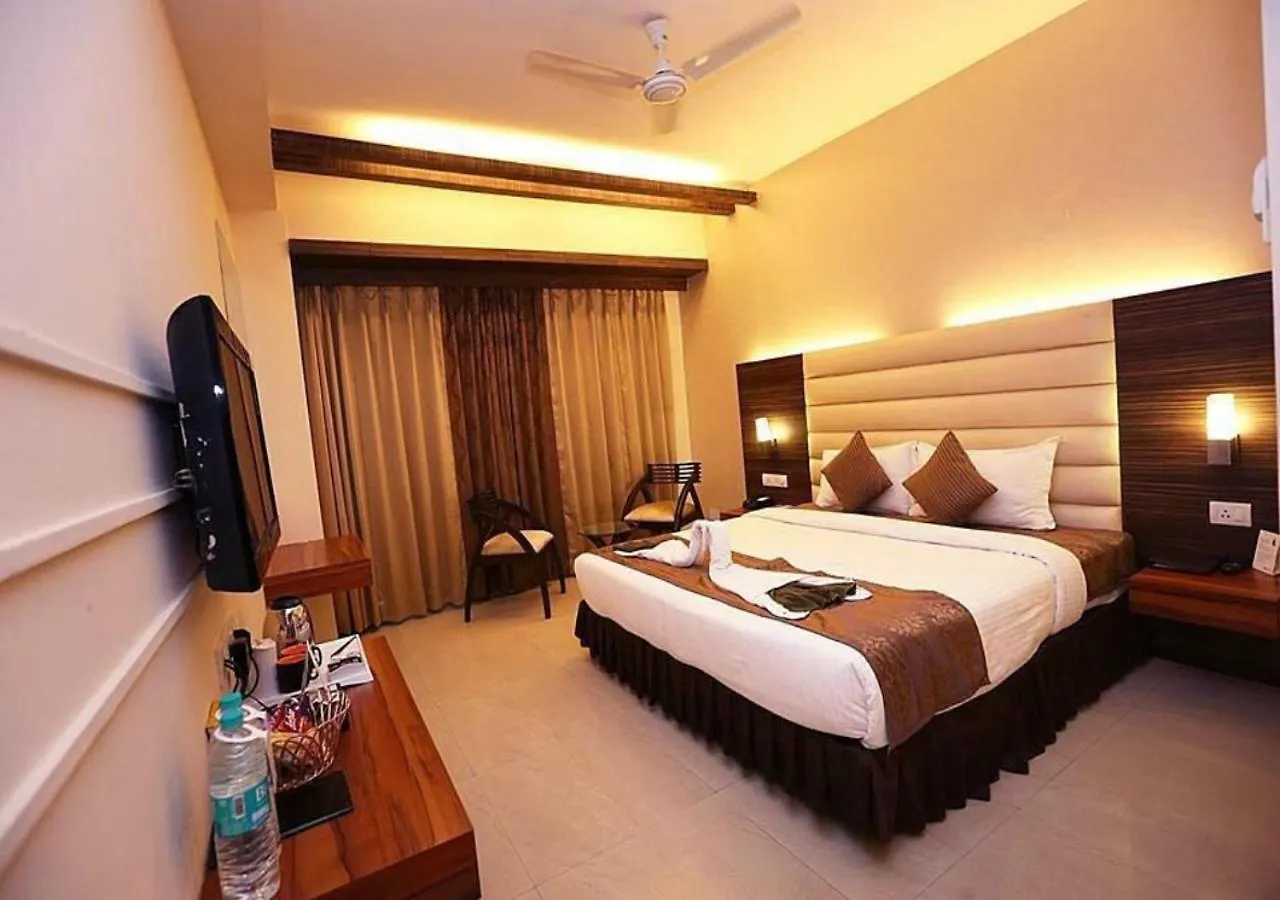 Hotel Calabash Luxury Villa Near New Delhi Airpot 4*,